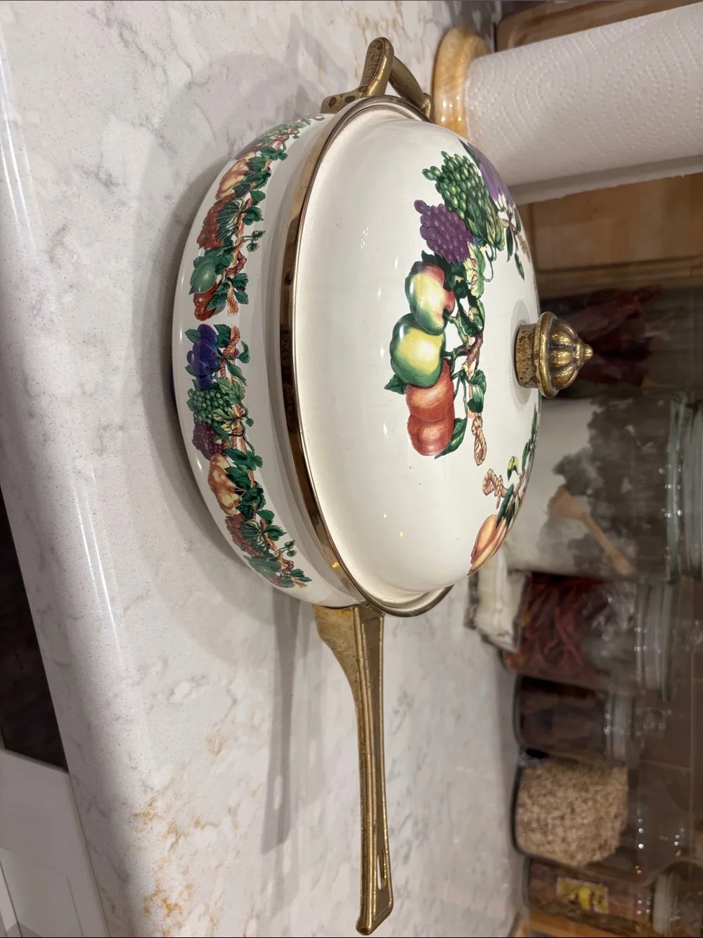 Vintage Tabletops “Kensington Garden Skillet/brass details
